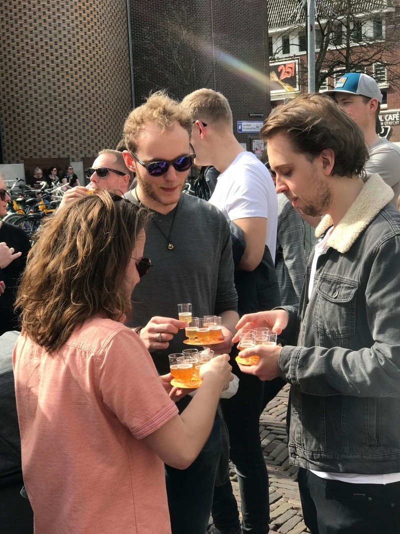 tasting at streek bier festival